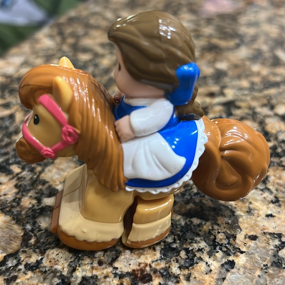 Princess Belle Riding Toy - Picture 4 of 9
